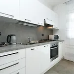 The Wind Rose Renovation 2025 Desenzanoloft Official Partner Homes & By Marriott Bonvoy 아파트 *