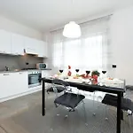 The Wind Rose Renovation 2025 Desenzanoloft Official Partner Homes & By Marriott Bonvoy 아파트