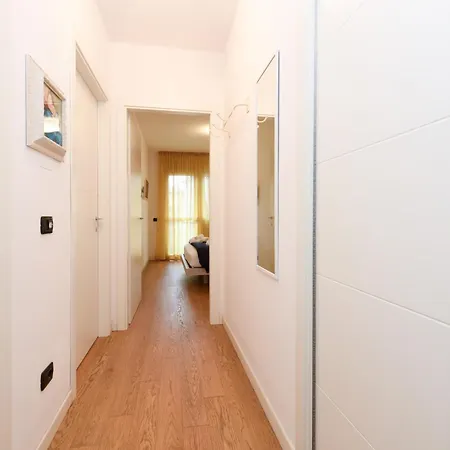 Desenzanoloft Official Partner Marriott Homes & -the Wind Rose Renovation 2025 * 代森扎诺-德尔加达