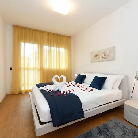 The Wind Rose Renovation 2025 Desenzanoloft Official Partner Homes & By Marriott Bonvoy